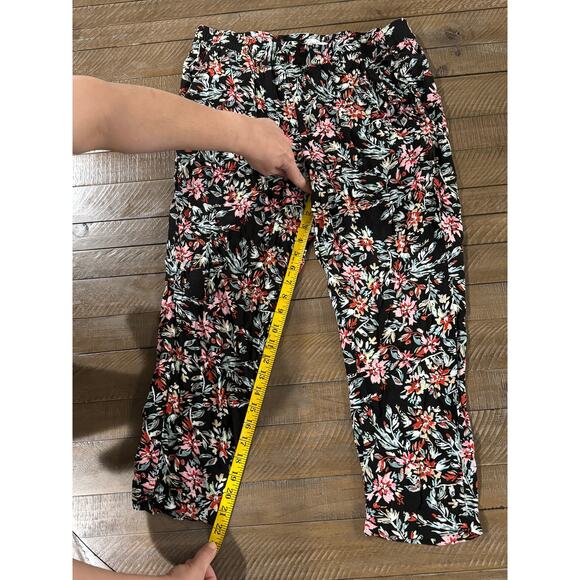 Jessica Simpson Black Floral Pull On Pants Pockets Ankle - Women's Size M - Picture 9 of 10